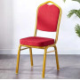 Chaise VIP en rouge doré